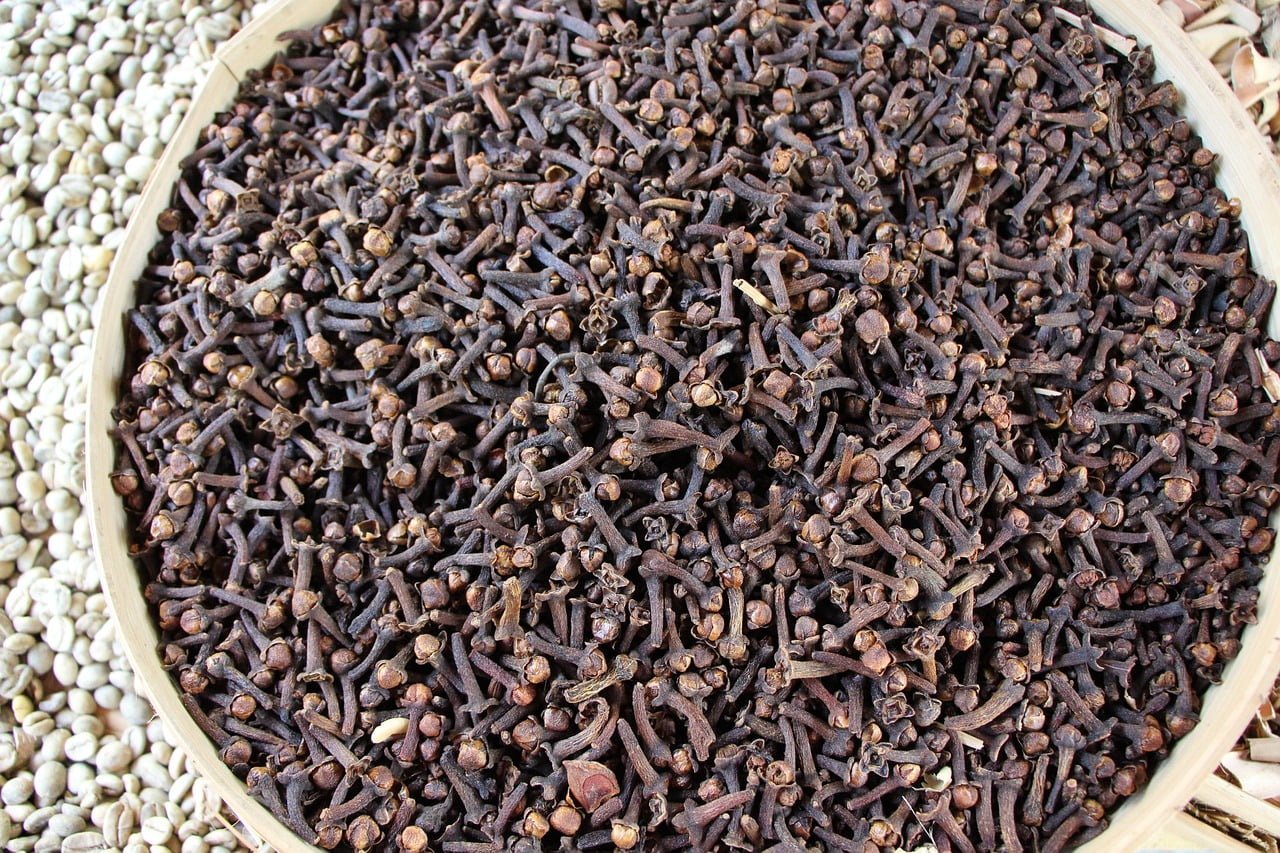 whole clove